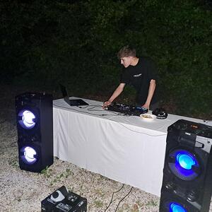 DJ JONIX