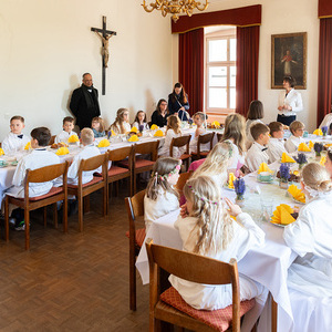Frühstück im Pfarrsaal
